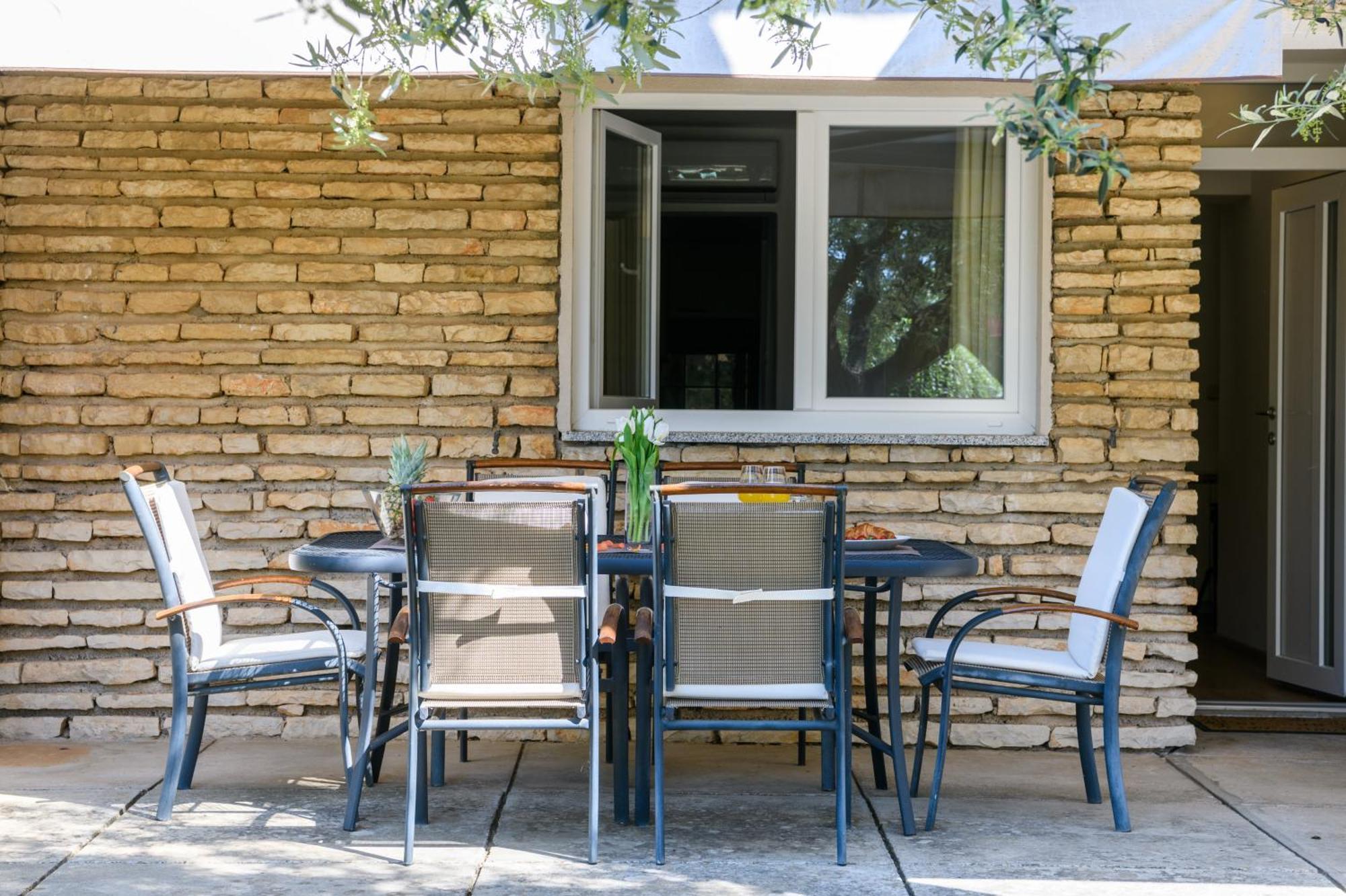Krajcar Apartment Banjole Exterior photo