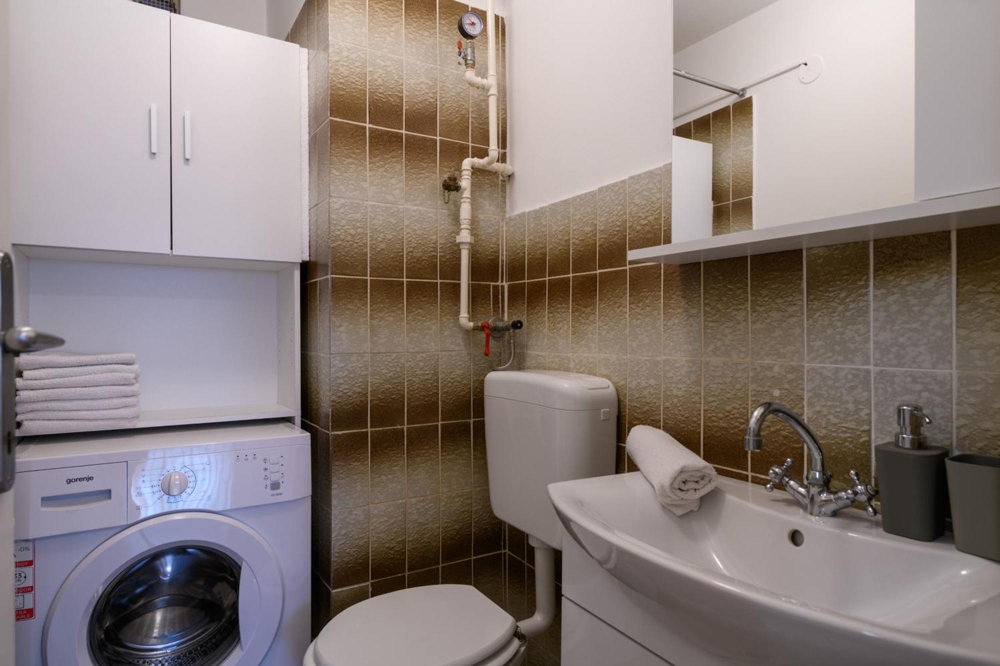 Krajcar Apartment Banjole Exterior photo