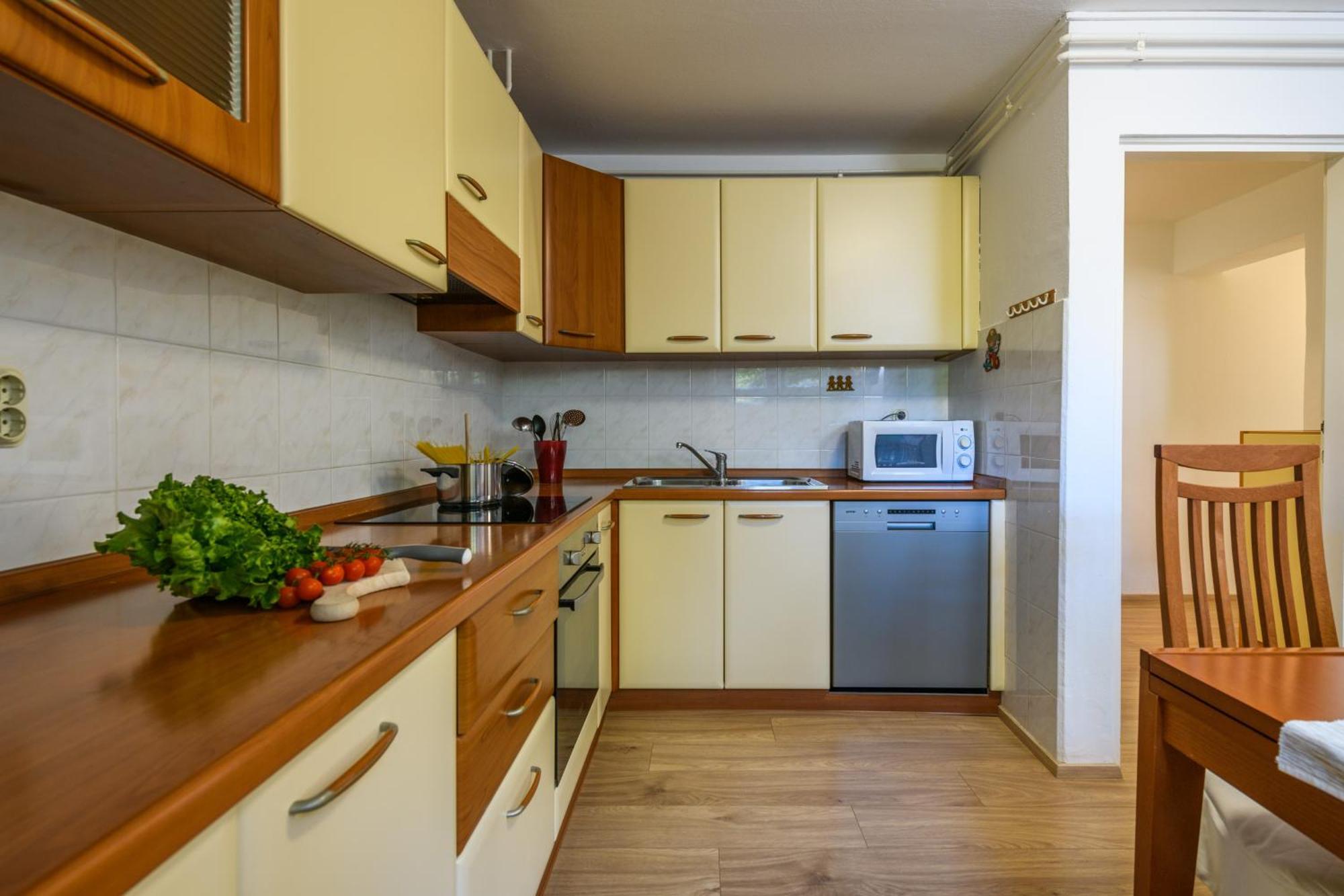 Krajcar Apartment Banjole Exterior photo